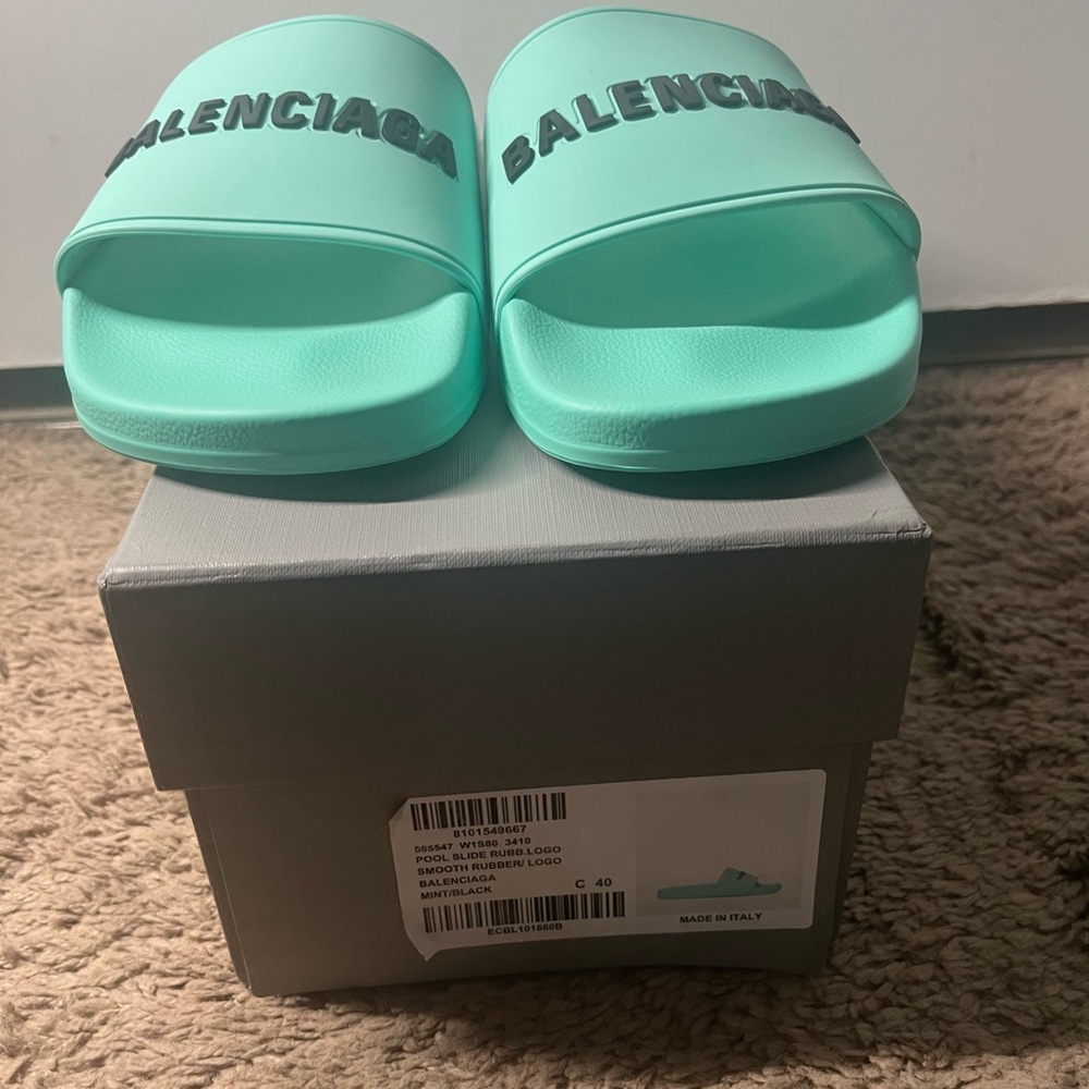 Women’s Balenciaga Pool Slides